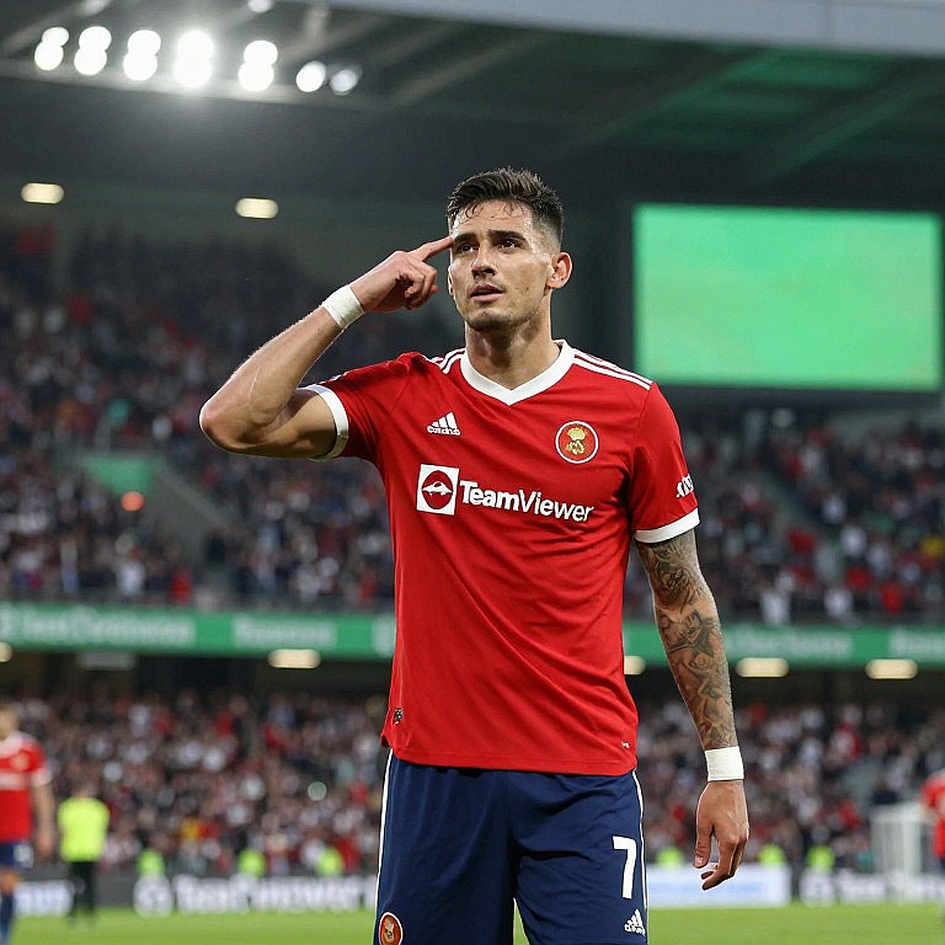Lizarazu chọn Fabian Ruiz cho Ballon d'Or: Khi cú đúp danh hiệu lớn hơn mọi màn trình diễn