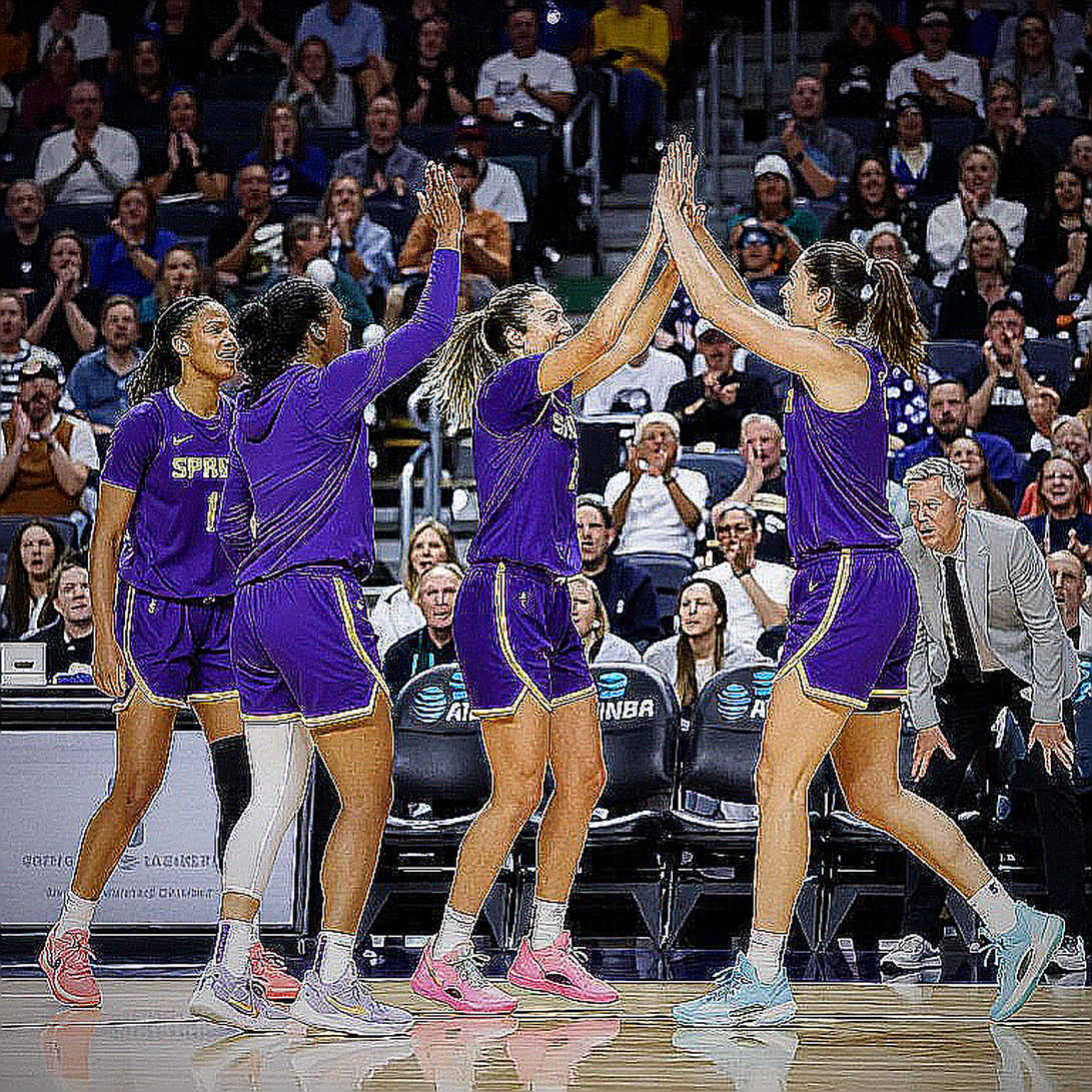 Thương vụ Luka Doncic và bài học từ một bản tin trống rỗng Thương vụ Luka Doncic và bài học từ một bản tin trống rỗng