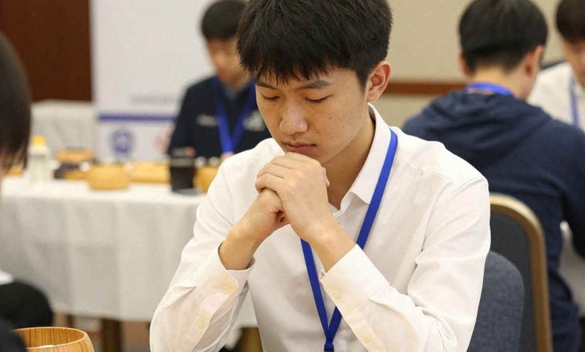 Woodward hạ Caruana, Lee nới rộng khoảng cách: Khi một thế hệ mới gõ cửa giải vô địch cờ vua Mỹ