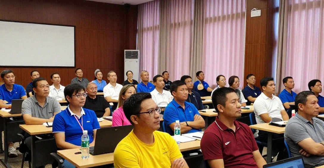 Alwi Farhan và bài học từ Momota: Khi 'ngọn đuốc' được truyền trước Asian Games 2026