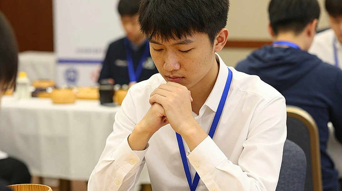 European Club Cup trên trang quảng bá ChessBase: tiêu đề tin tức, nội dung huấn luyện